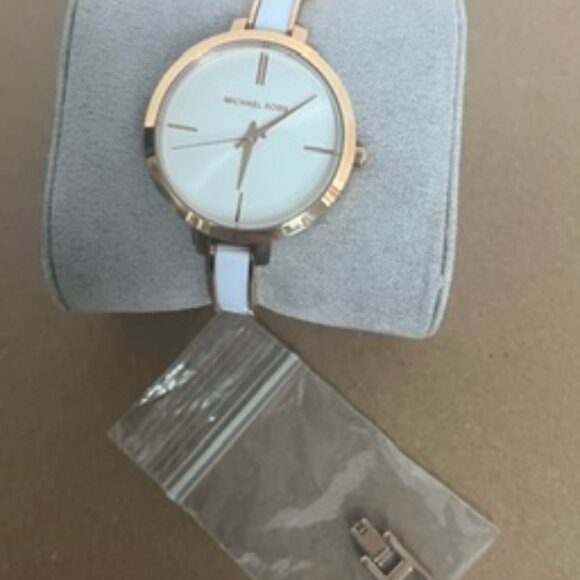 White Michael Kors Watch - Picture 6 of 9